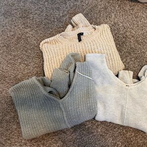 3 light color knit sweaters